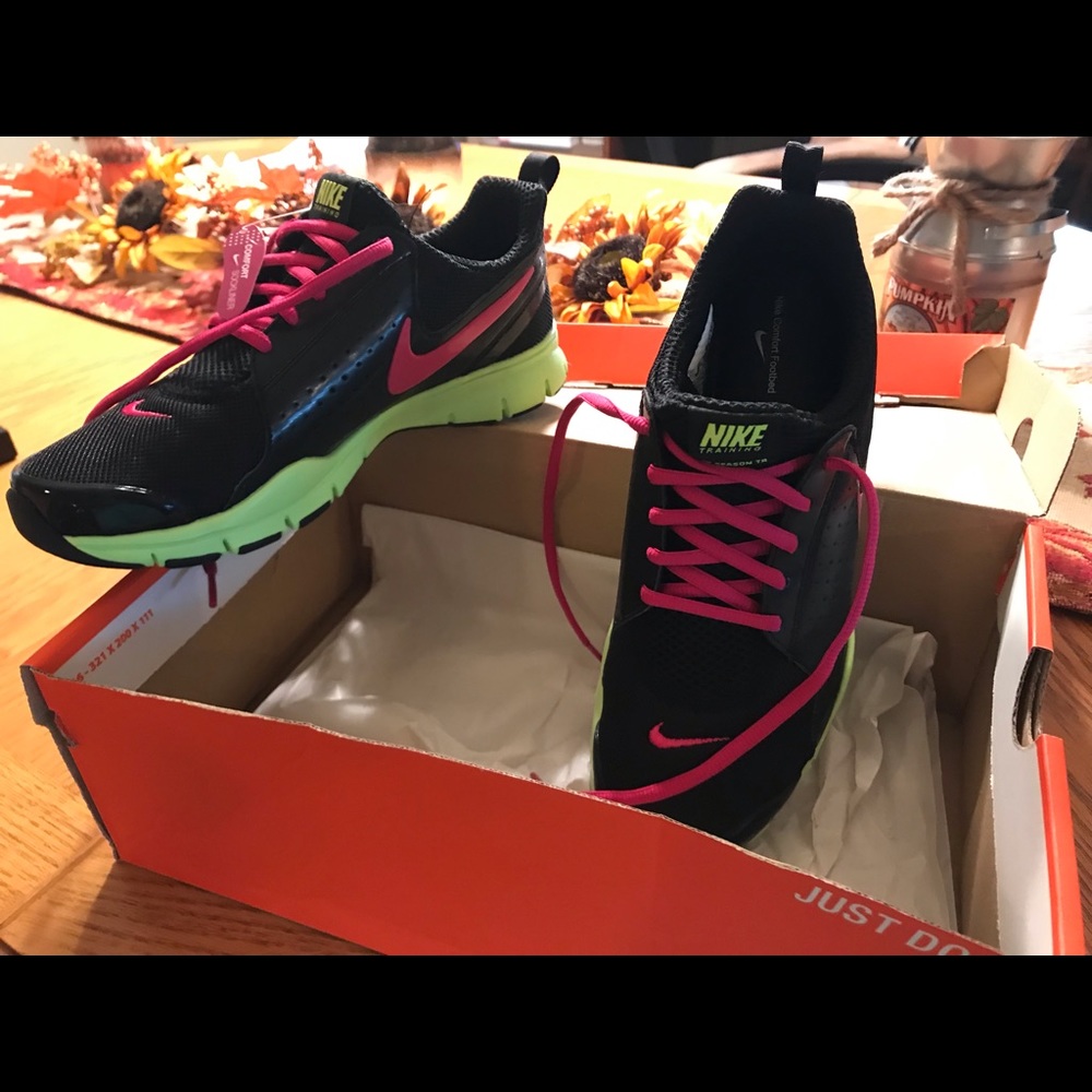 Women’s shoes